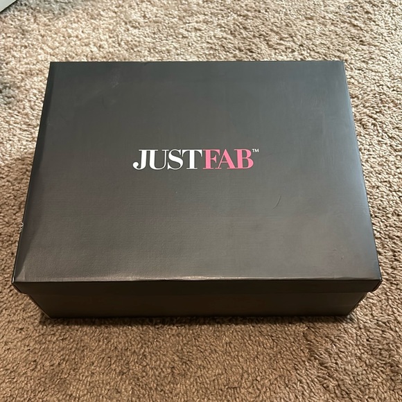 ▪️ JUST FAB ▪️ New in Box Black Meridian Stiletto Pumps - Picture 2 of 7